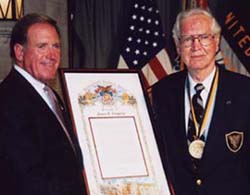 2002 Distinguished Graduate Award Recipient James R. Dempsey ’43 Jan