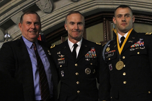 CPT Ross C. Pixler receives 2011 Nininger Award