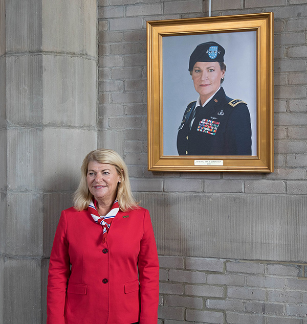 General Ann Dunwoody Receives Thayer Award