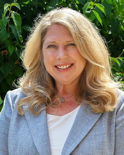 Debbie M. Edelen ’92