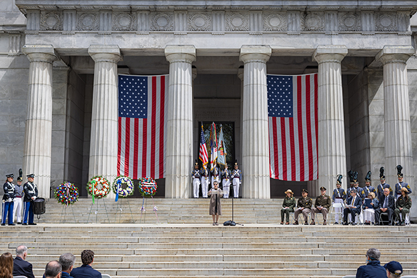 West Point Participates at Grant Wreath Laying in New York City