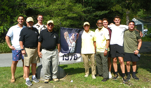 Society of Annapolis Hosts Welcome Picnic