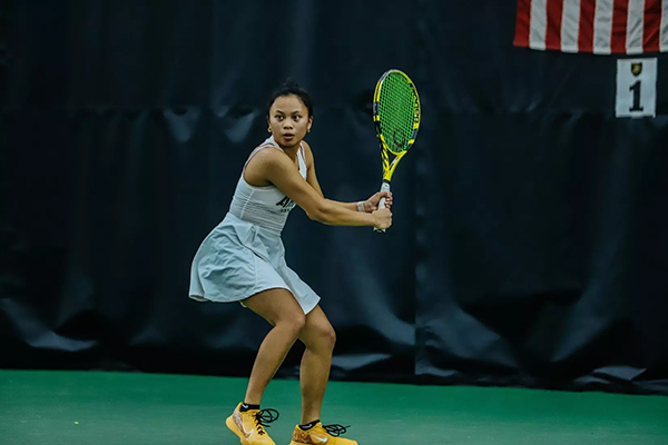 Sabile’s Match Win Gives Women’s Tennis Perfect Weekend