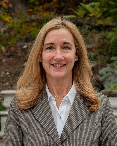 COL (R) Jeanette McMahon ’83