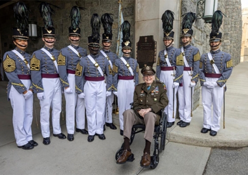 Ralph Puckett MOH at West Point with cadets