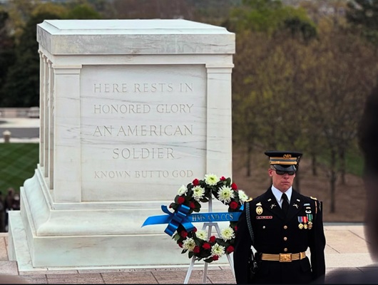 Stolarski ’21 Earns The Guard, Tomb of the Unknown Soldier Identification Badge